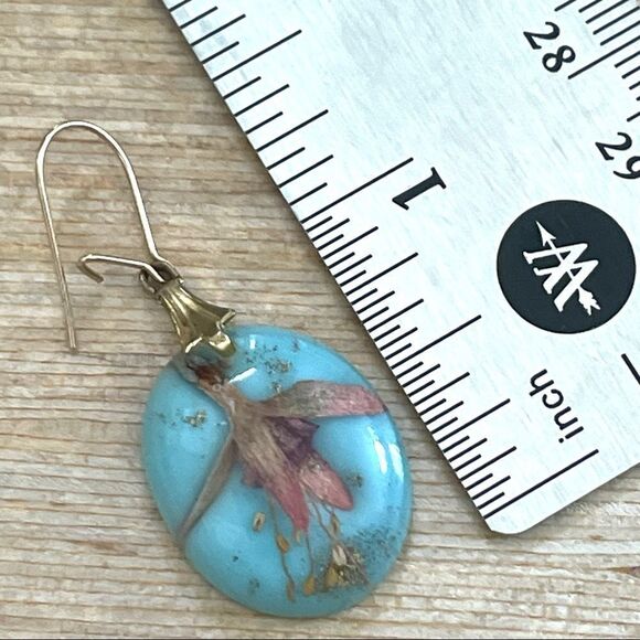 Blue dried flower drop earrings - Picture 7 of 8